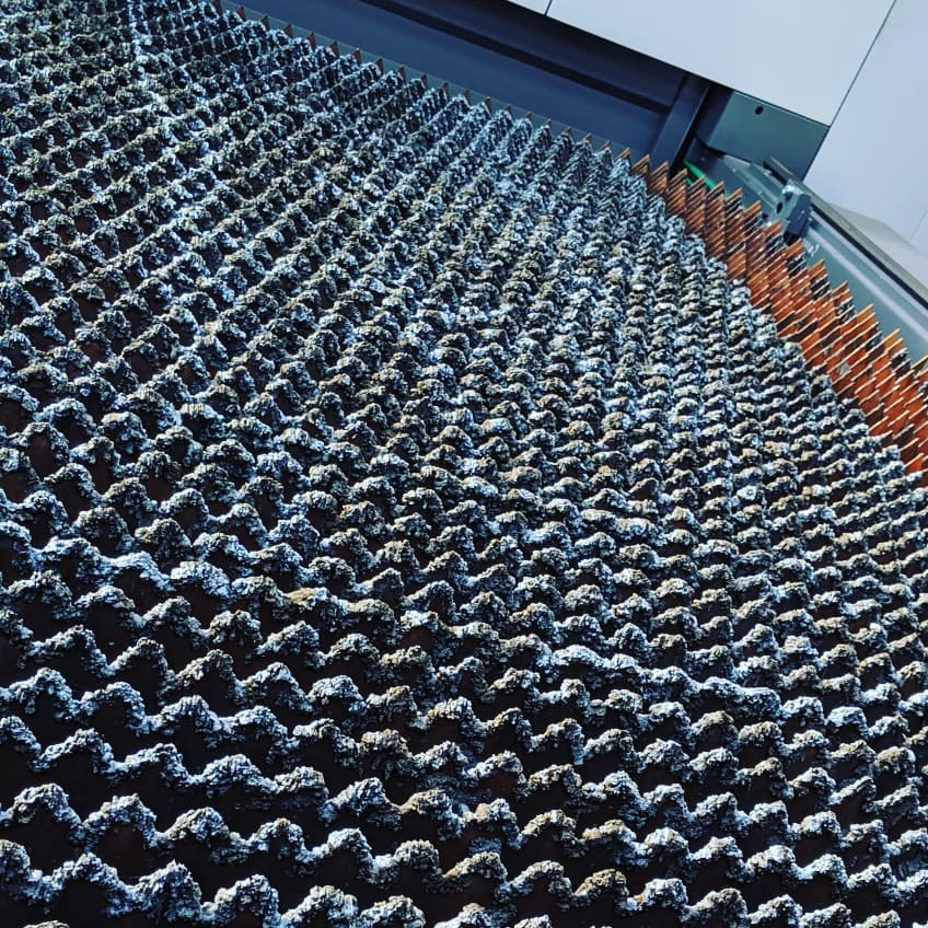 Laser cutting machine slag build up best slat cleaner AustraliaSlagHog laser bed cleaner Slat Shark SlatPro slat cleaner laser grate cleaner SlagHog slat hog